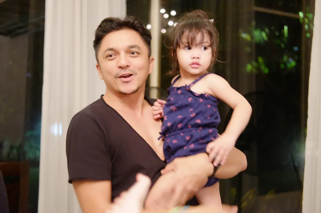 Emran dan Madeleine © instagram.com/laudyacynthiabella