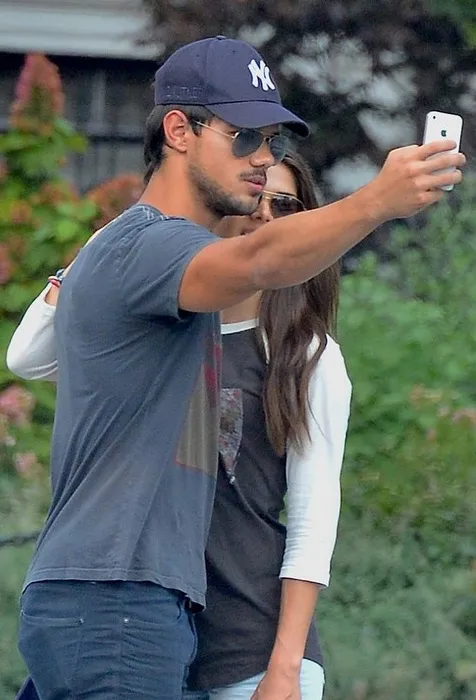 Taylor dan Marie @ justjared.com