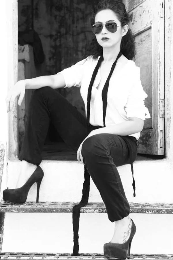 Ini dia pose menggoda Lavina Tandon, sudah seperti model ternama kan? @twitter.com/LavinaTandon
