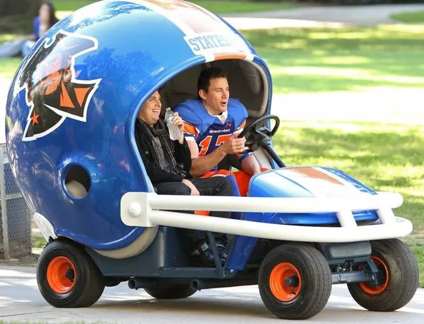 22 JUMP STREET