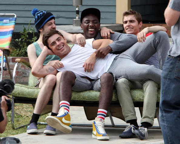 NEIGHBORS