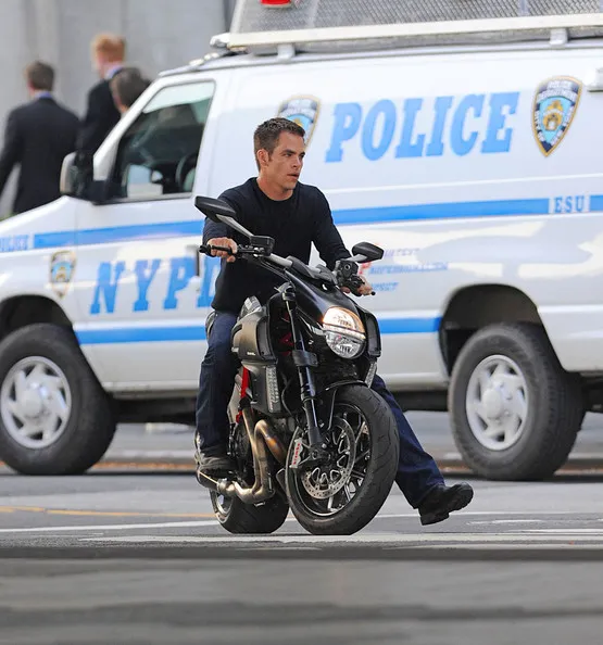 JACK RYAN: SHADOW RECRUIT