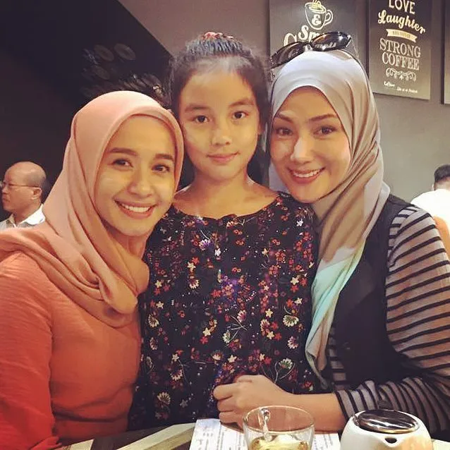 Erra Fariza mantan istri Engku Emran tuliskan pesan manis atas pernikahan mantan suaminya itu dengan Laudya Cynthia Bella. © Instagram/ errafazira