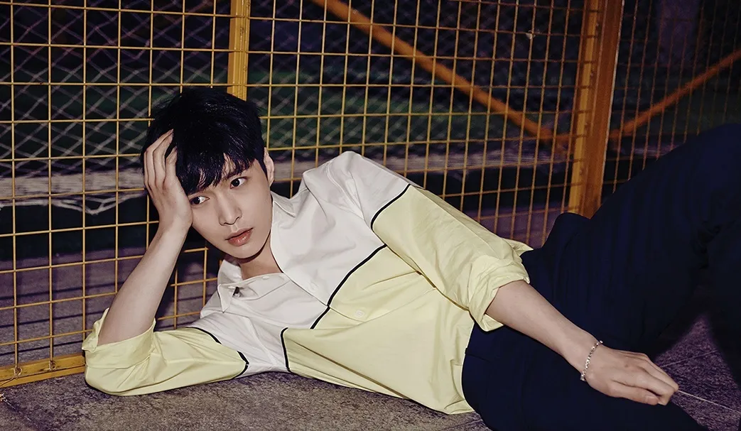 Lay punya keinginan sendiri selain menerima kado untuk ulang tahunnya. © koreaboo.com