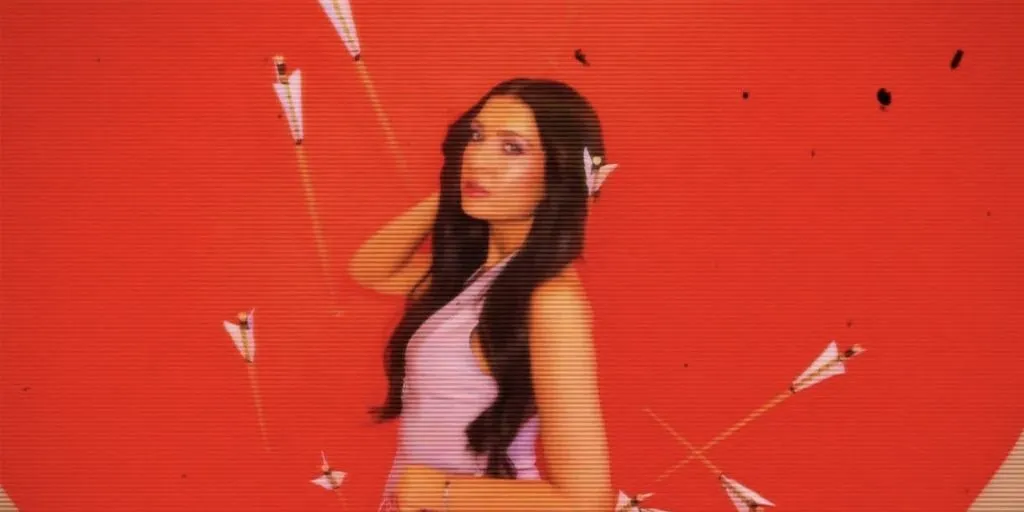 Leah Kate - Get In Loser