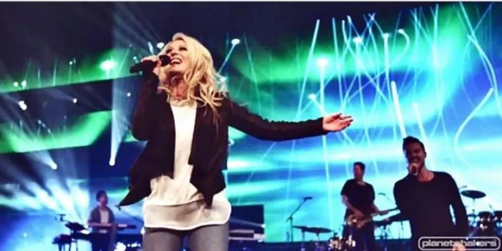 Planetshakers - Leave Me Astounded