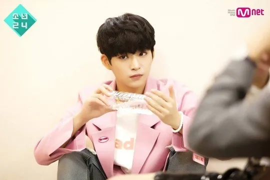 Fans menduga Hwayoung sendiri yang membuat postingan yang bilang kalau rekaman hanya editan © C & J Ent