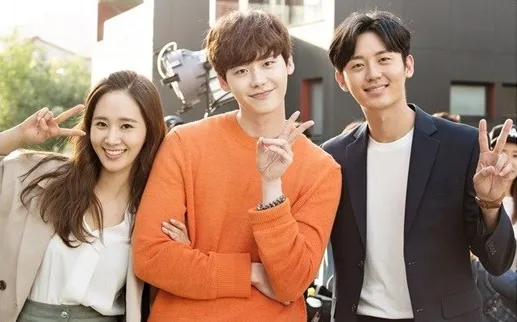 Jong Suk dan Yuri reunian © SBS
