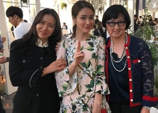 Perayaan ulang tahun anak pertama Lee Min Jung - Lee Byung Hun. ©soompi.com