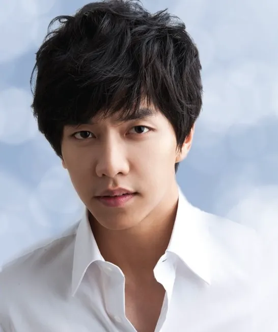 Lee Seung Gi yang akan segera menjadi cameo dalam Producer. ©soompi.com