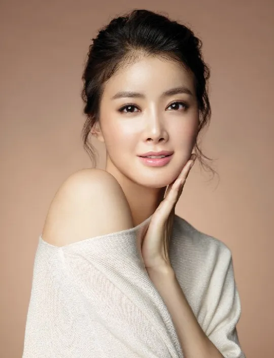 Lee Si Young baru sebulan pacaran © star.koreandrama.org