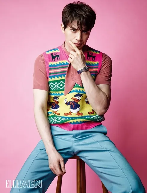 Gantengnya Lee Dong Wook bikin meleleh © Elle Men Hong Kong