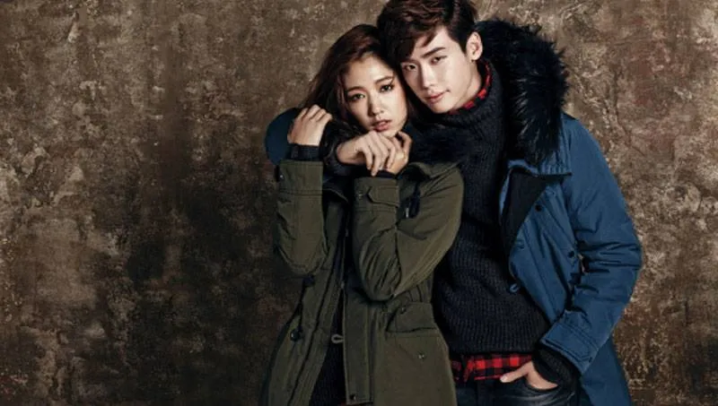 Lee Jong Suk - Park Shin Hye juga mesra di luar lokasi syuting. ©Allkpop