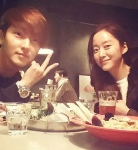 Lee Jun Ki dan Jeon Hye Bin kabarnya terlihat kencan berdua. ©soompi.com