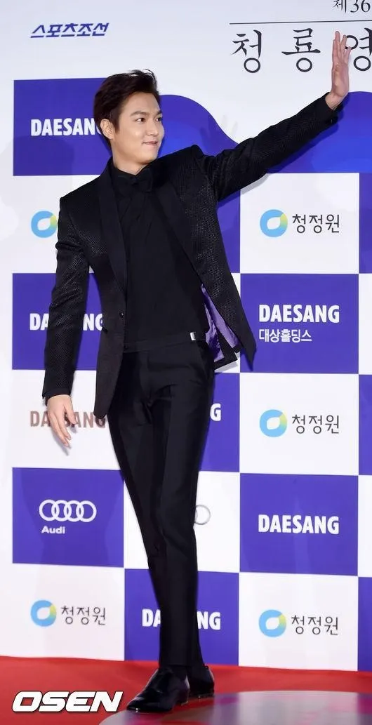 Lee Min Ho ingin merayakan natal dengan keluarga. © OSEN