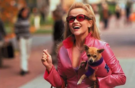 Reese Witherspoon dalam LEGALLY BLONDE @www.bang2write.com