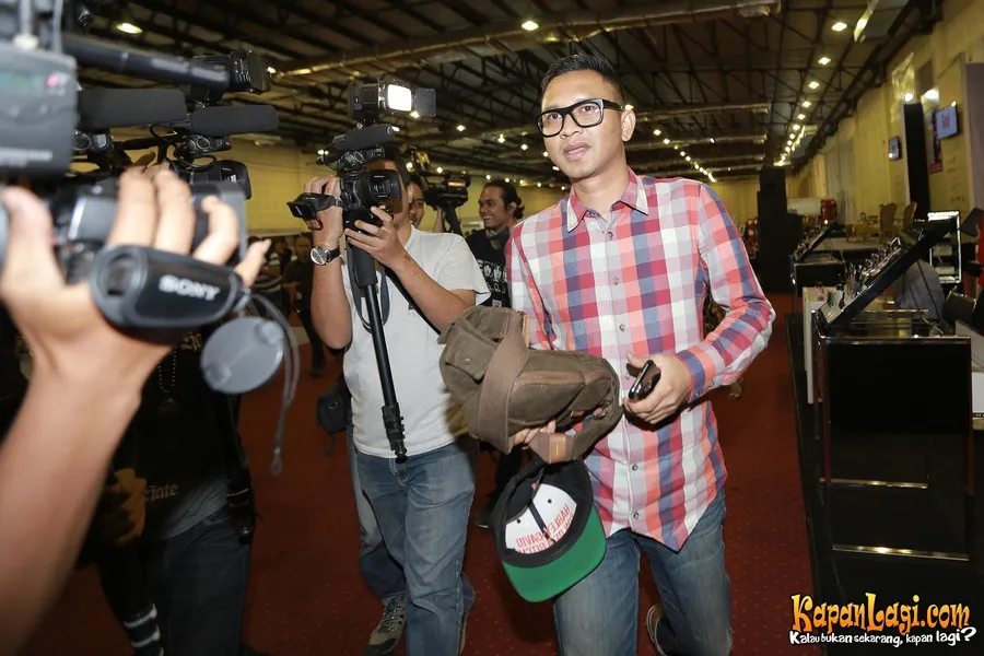 Lembu Wiworo memilih menghindari wartawan terkait perceraiannya. ©KapanLagi.com/Budy Santoso