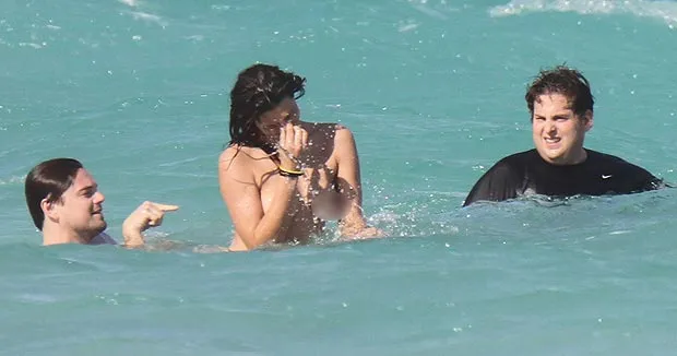 Leonardo - wanita topless - Jonah Hill @ thesun.co.uk