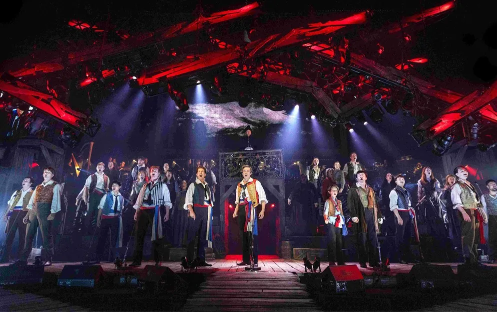 Produksi visual megah di Les Miserables: The Arena Spectacular. (Danny Kaan)