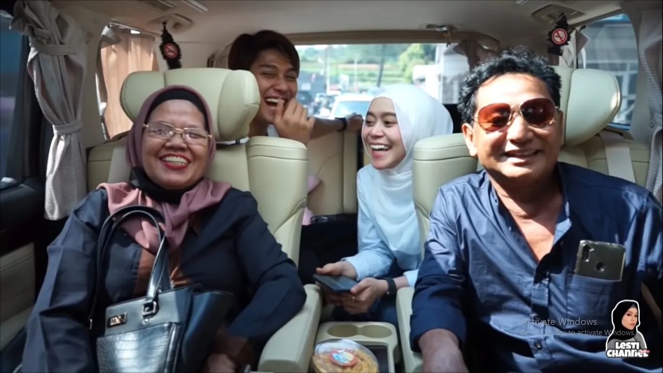 (credit: Lesti YouTube Channel)