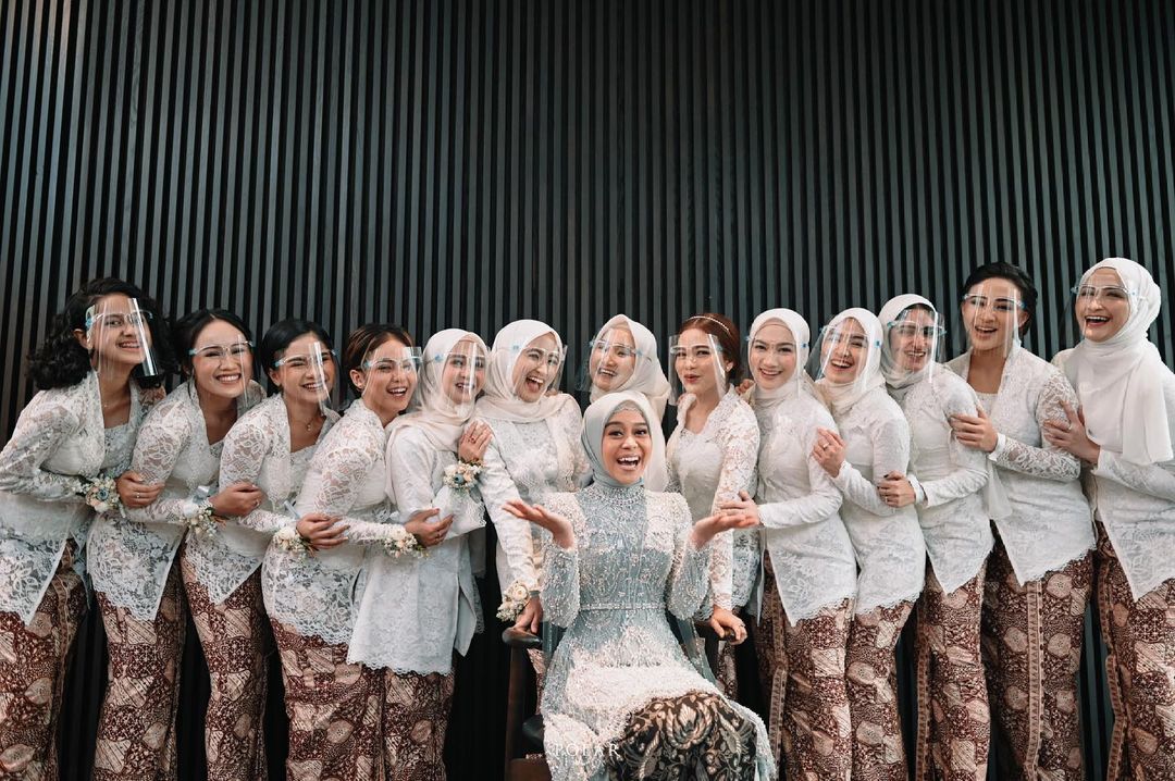 8 Potret Bridesmaid Nikahan Seleb, Jadi Ide Unik dan Kekinian di Acara