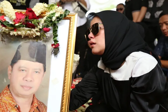 Olla Ramlan mencoba ikhlas dengan kepergian sang ayah © KapanLagi.com/Akbar Prabowo Triyuwono