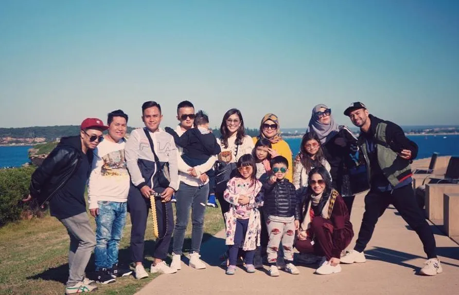 Instagram.com/raffinagita1717