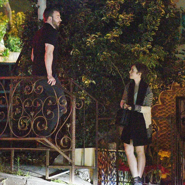 Lily Collins dan Chris Evans ketahuan kencan bareng © xposure