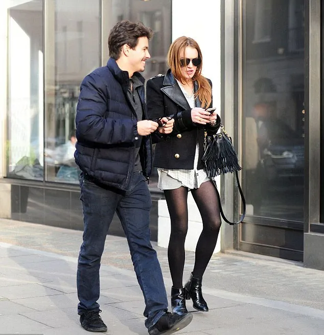 Lindsay dan Egor tertangkap kamera kencan bareng © Dailymail.co.uk