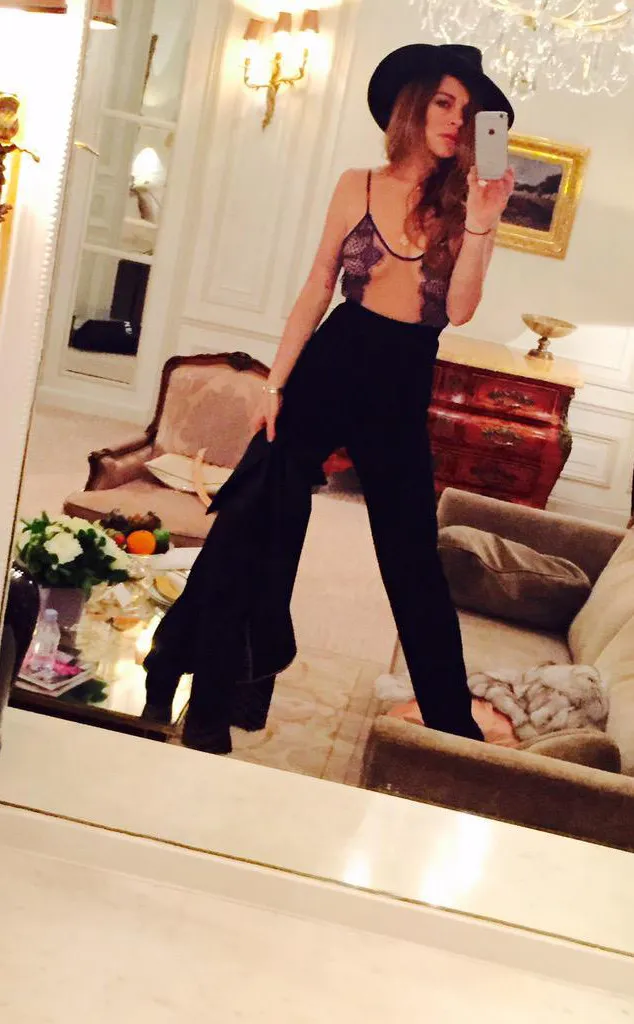 Selfie seksi Lindsay yang bikin heboh! @ instagram.com/lindsaylohan