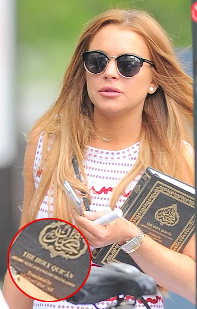 Lindsay sebelumnya pernah tertangkap membawa Alquran © dailymail.co.uk