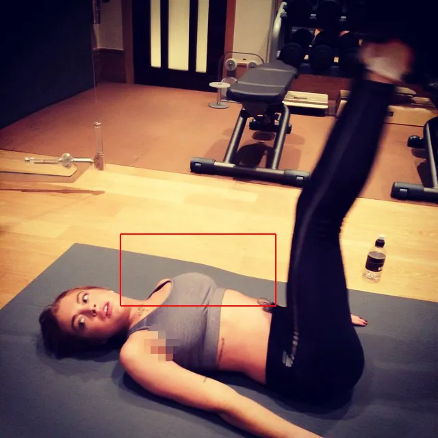 Foto Lindsay ternyata hasil editan @ instagram.com/lindsaylohan