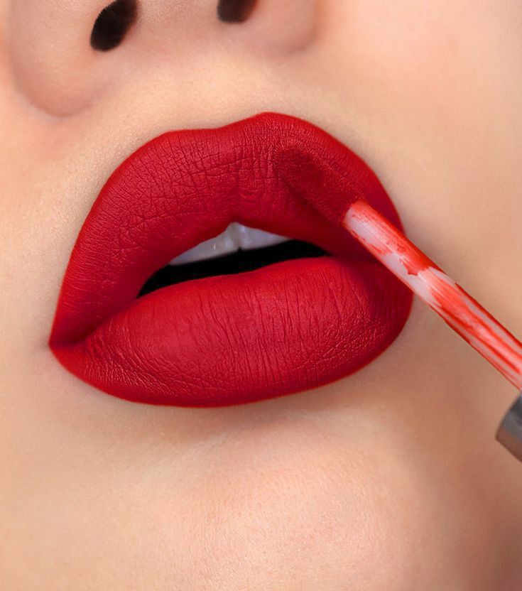 Lipstick Merah. (foto: Pinterest).