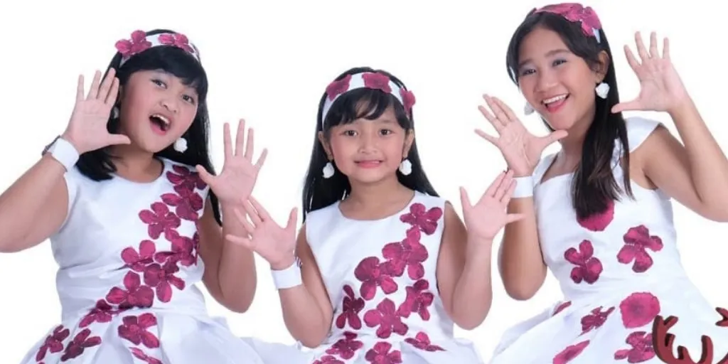 Angel Kids - Lonceng Natal