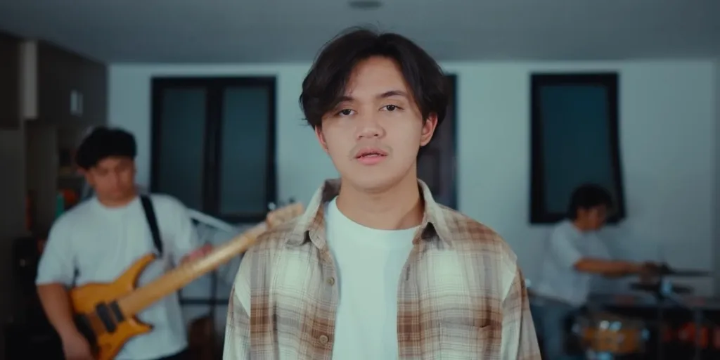 Arash Buana - Hey, I\'m Tired (Terjemahan)