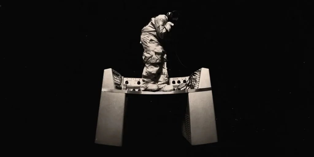 Don Toliver, Rema - Secondhand (feat. Rema)