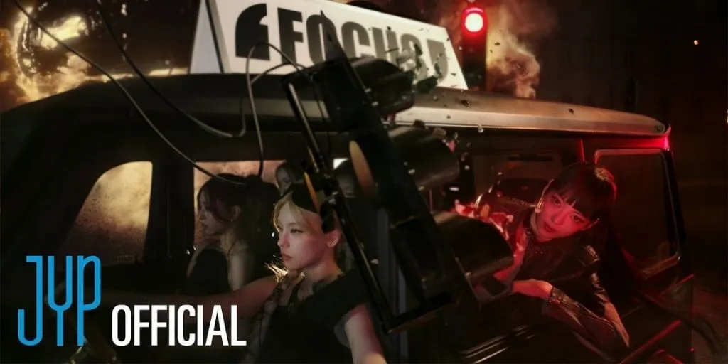 ITZY - TUNNEL VISION