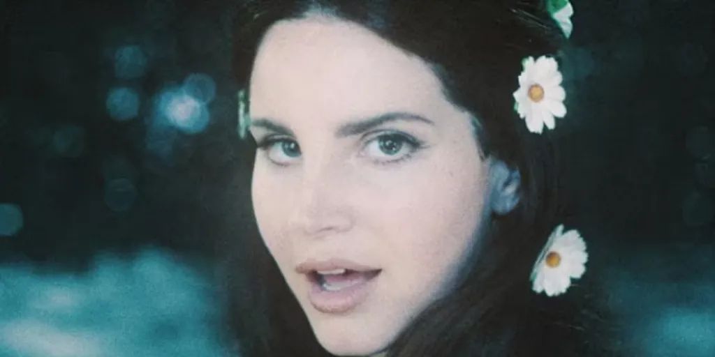 Lana Del Rey - Love (Terjemahan)