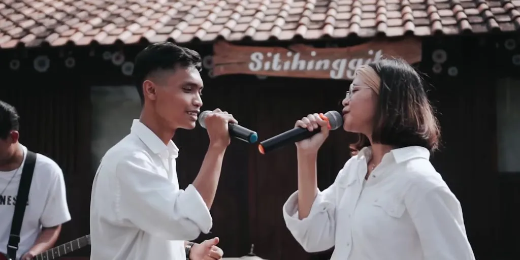 Lavora - Sewates Konco (ft. Destya Eka)