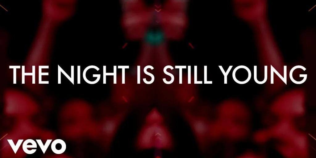 Nicki Minaj - The Night Is Still Young