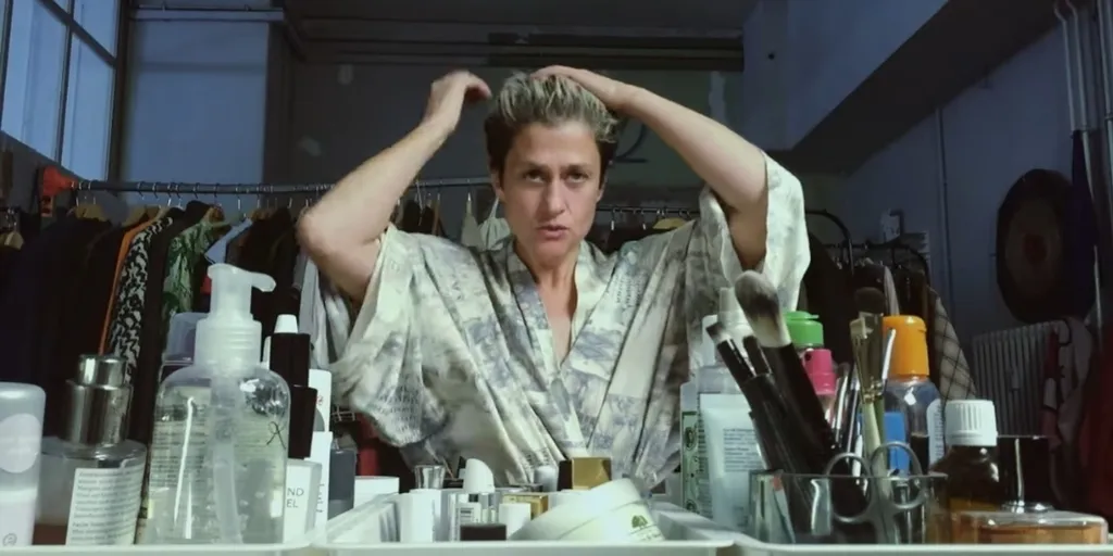 Peaches - Sick in the Head