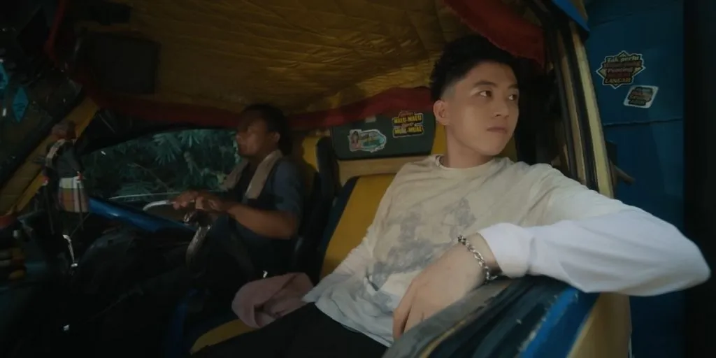 Rich Brian - She