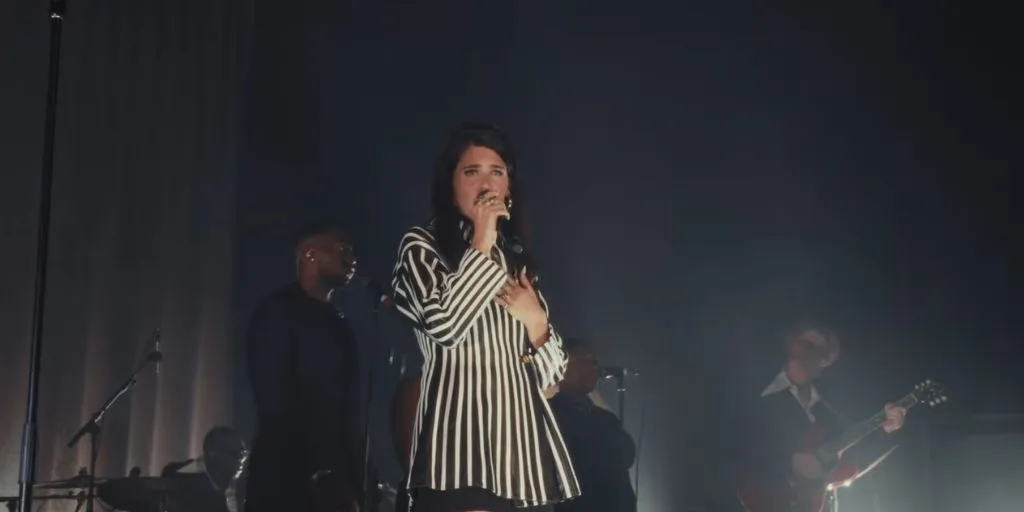 Sienna Spiro - Ain\'t No Way