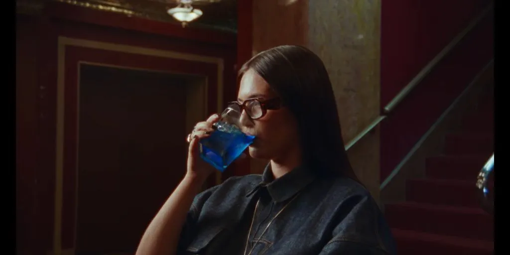 Sienna Spiro - Cyanide