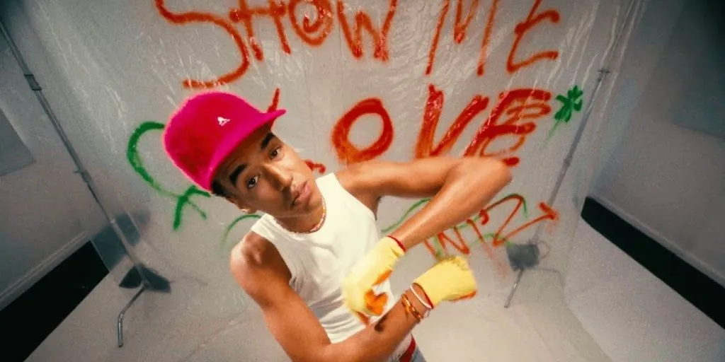 WizTheMc, bees, honey - Show Me Love