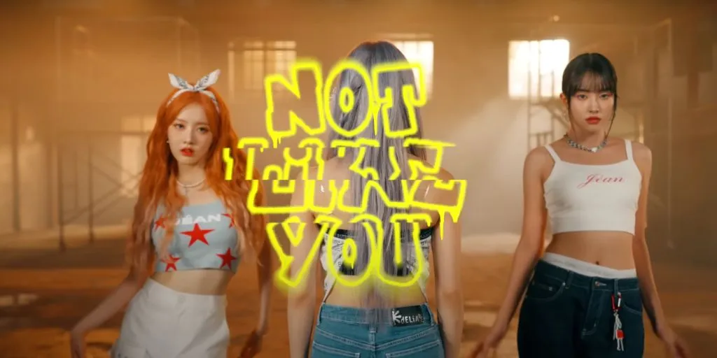 STAYC - Not Like You