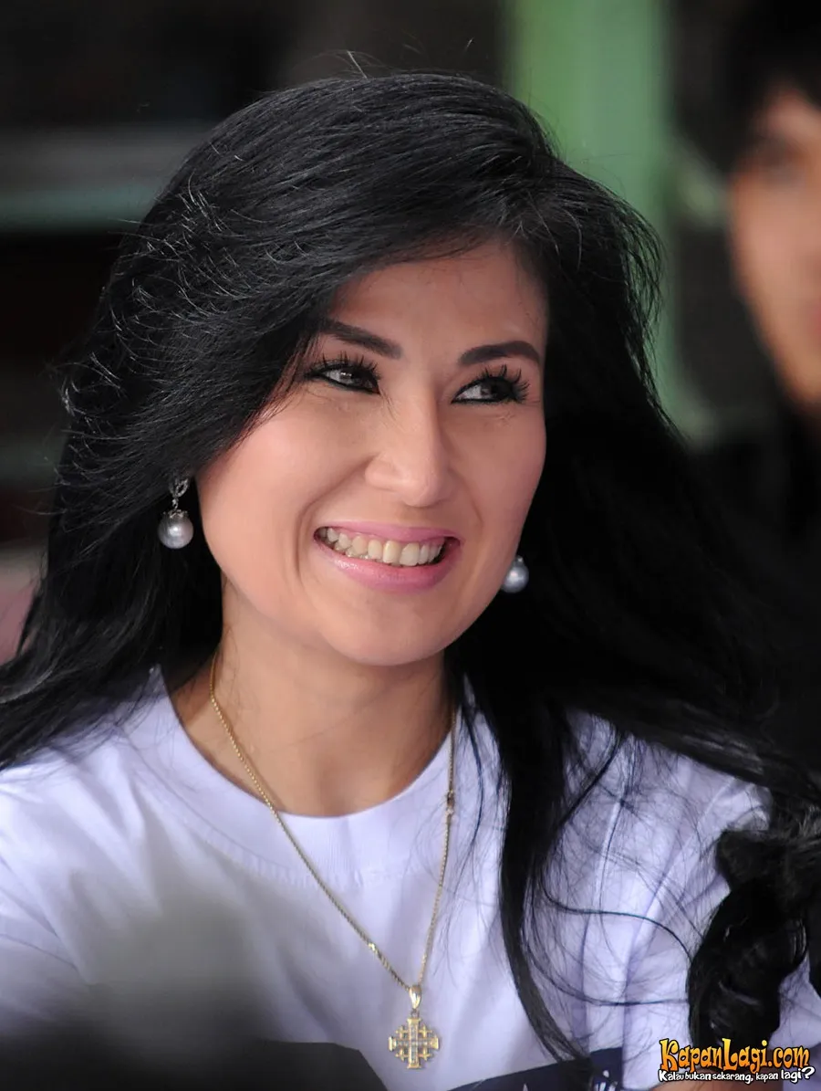 Lita Gading Pakar Personality Reader