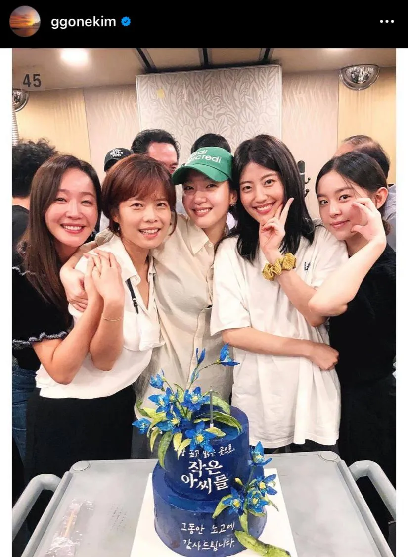 Para Pemain Merayakan Tamatnya Serial 'LITTLE WOMEN'