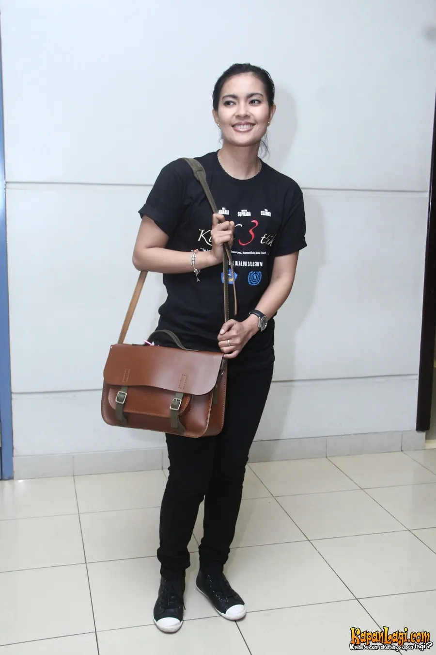 Lola Amaria menyiasati kenaikan BBM dengan tidak selalu menggunakan BBM setiap hari
