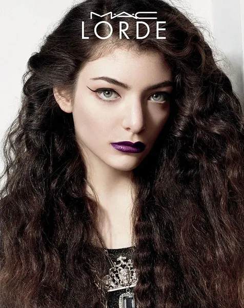 Wajah Lorde untuk MAC @ dailymail.co.uk/MAC
